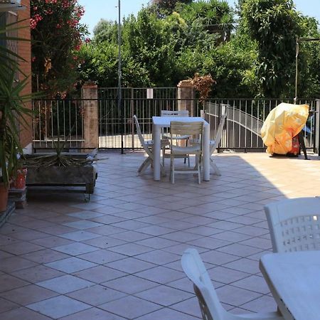 La Casa Dell'Orso Bed & Breakfast Ciampino Dış mekan fotoğraf