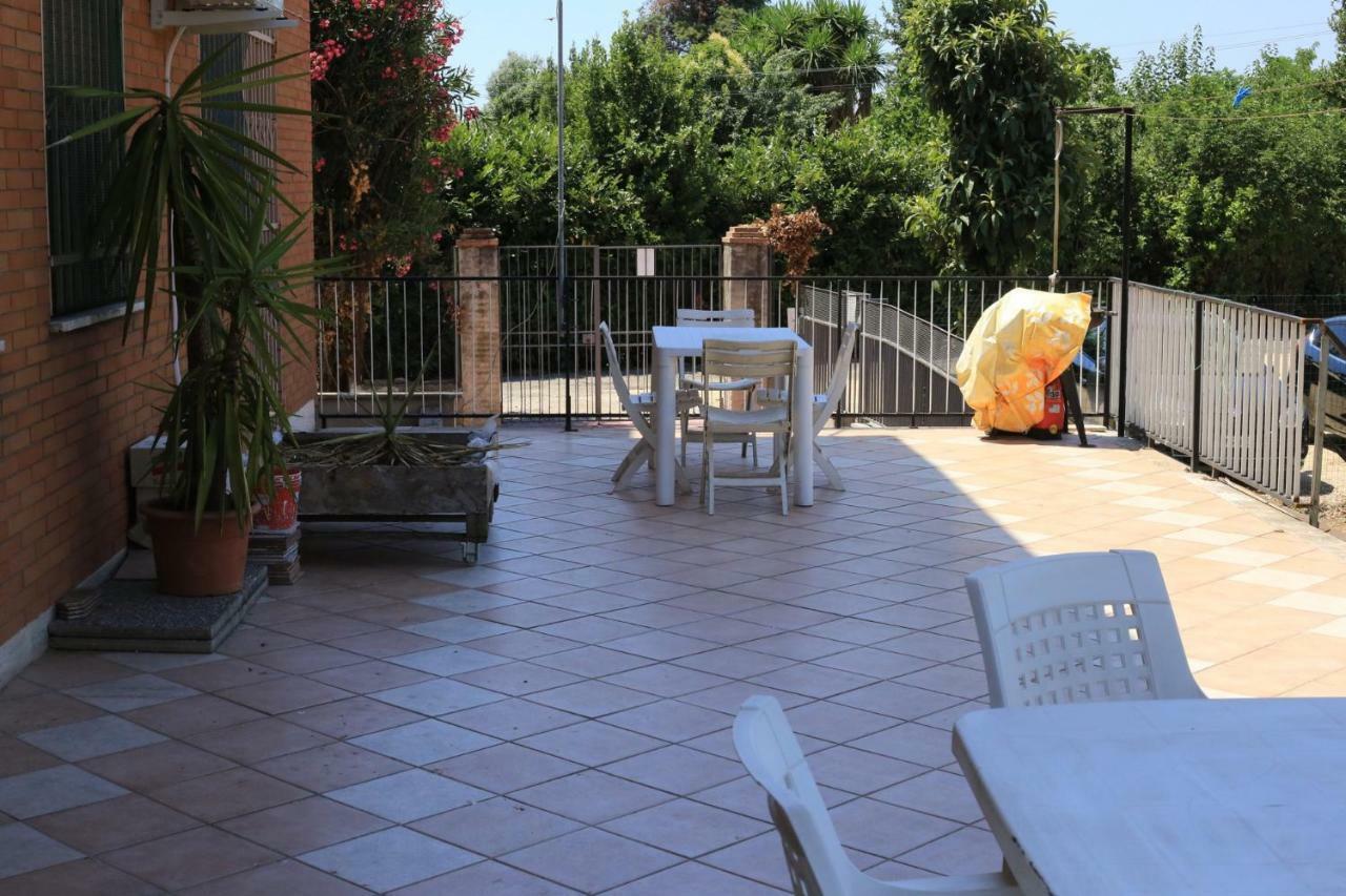 La Casa Dell'Orso Bed & Breakfast Ciampino Dış mekan fotoğraf